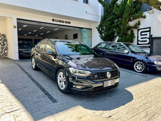 VOLKSWAGEN JETTA 1.4 250 TSI TOTAL FLEX R-LINE TIPTRONIC